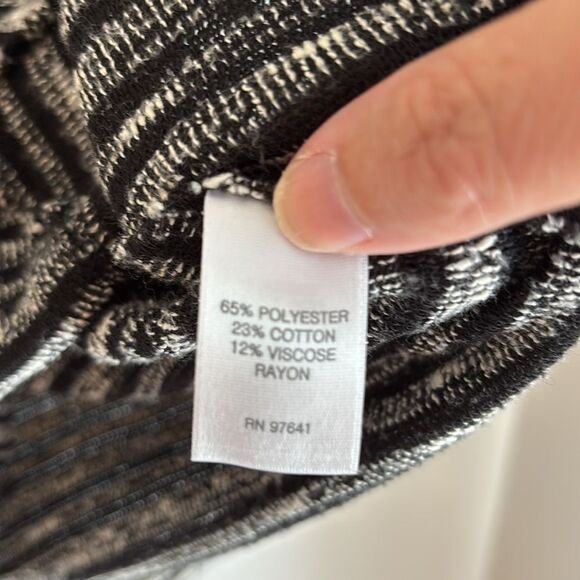 J. Jill Black White Striped Long Sleeve women’s Top tunic classic petite Medium - Picture 6 of 9